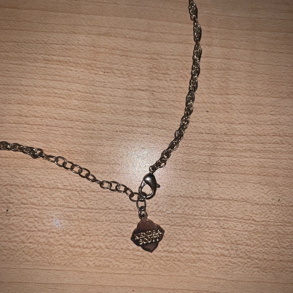 Kendra Scott Rayne Gold necklace in Red - Picture 4 of 4